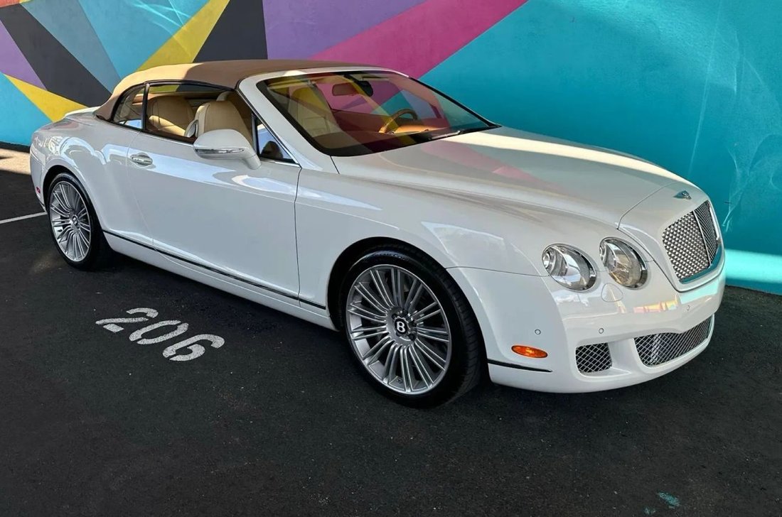 Cabriolet in Kearny, NJ, United States 2 - 18233091