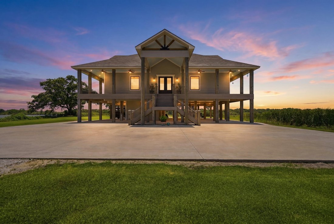 House in Port Arthur, Texas, United States 1 - 18223489
