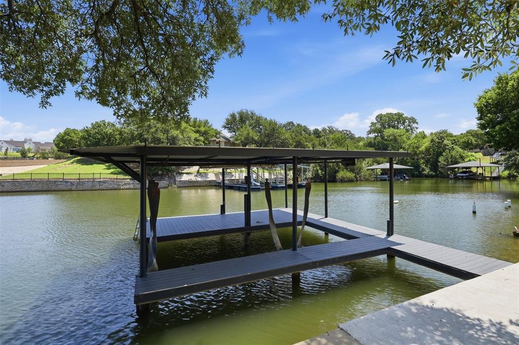 House in Granbury, Texas, United States 5 - 18230220