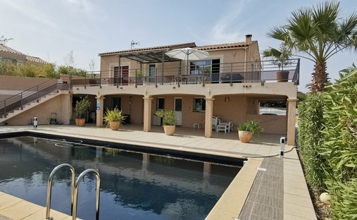 Villa in Adissan, Occitania, France 1