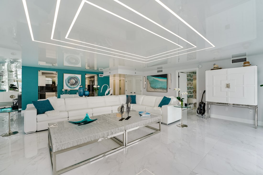 Condo in Sunny Isles Beach, Florida, United States 4 - 18231569