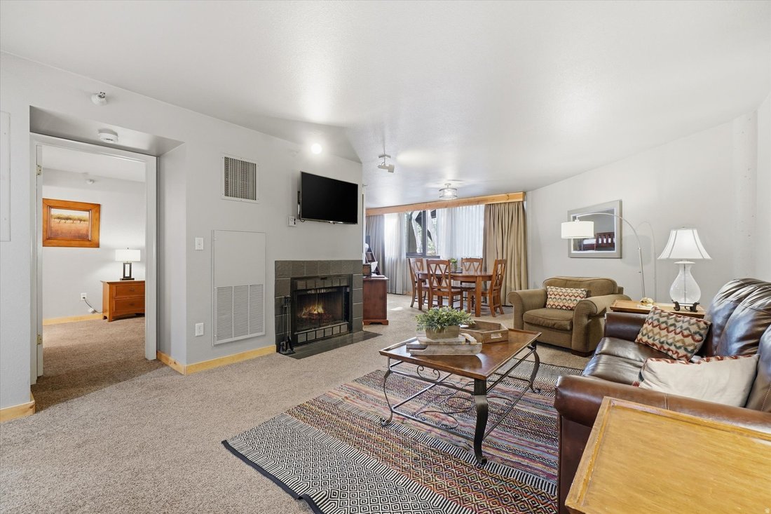 Condo in Park City, Utah, United States 5 - 18225548