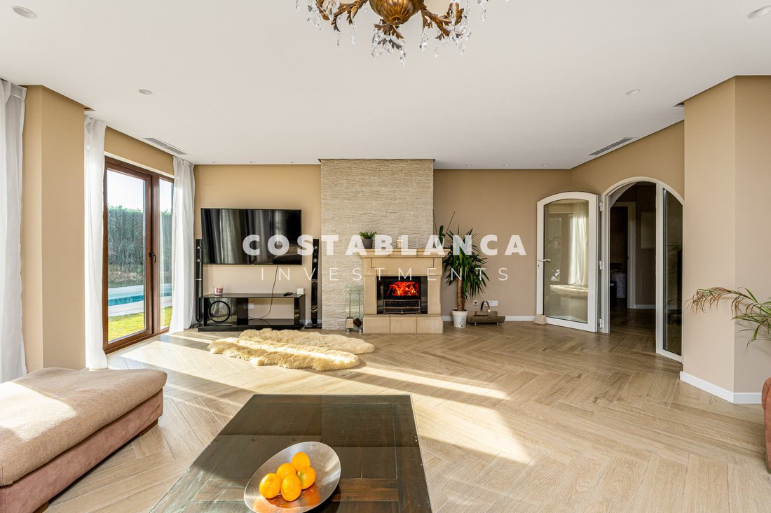 Villa in Finestrat, Valencian Community, Spain 5 - 17946760