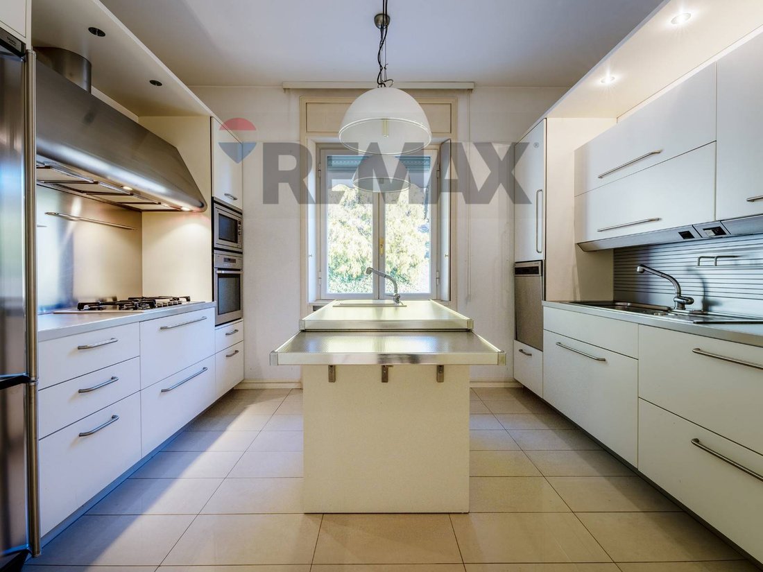 Villa in Verbania, Piedmont, Italy 3 - 17006617