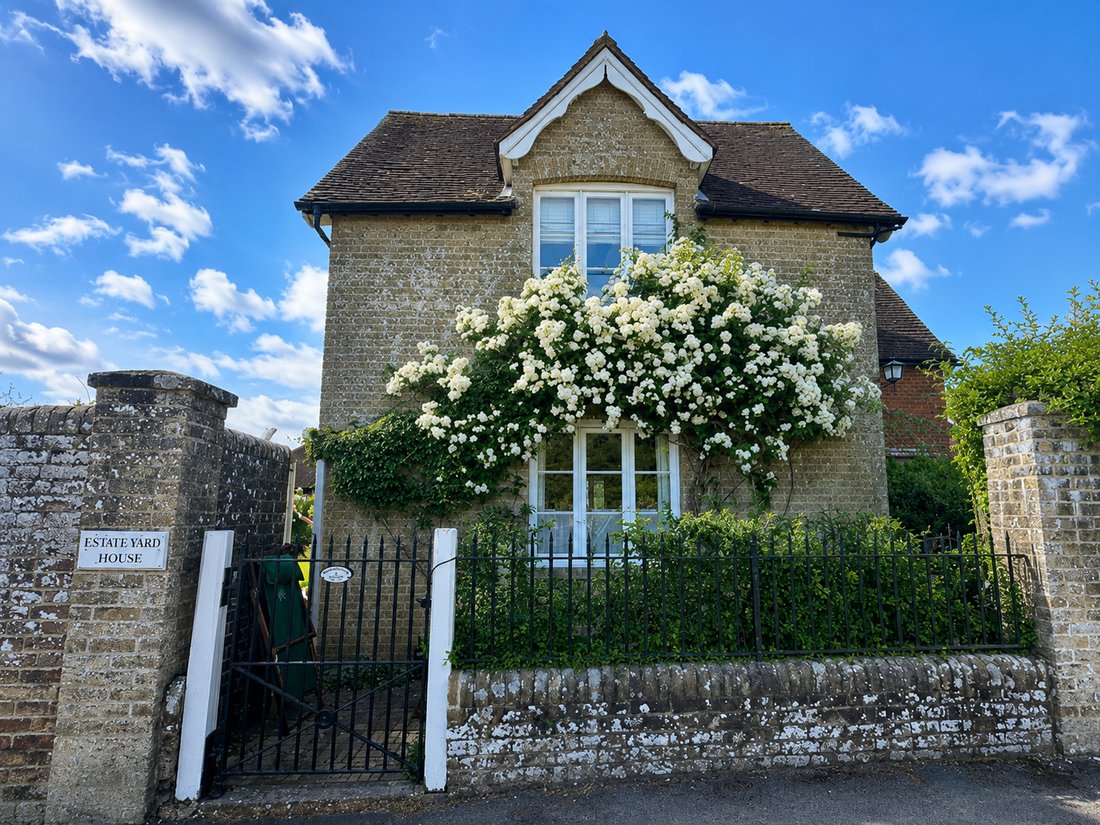 House in Beaulieu, England 2 - 17485832
