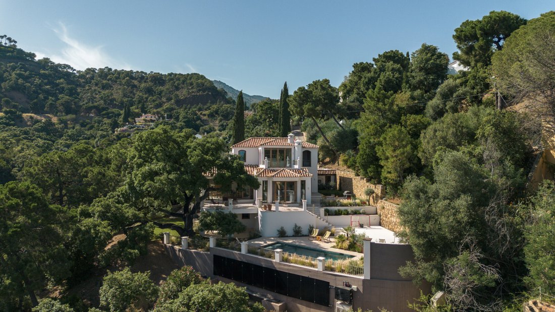 Villa in Benahavis, Andalusia, Spain 1 - 18230518
