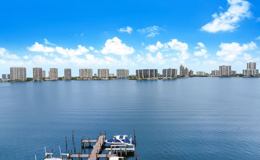 Condo in Sunny Isles Beach, Florida, United States 1