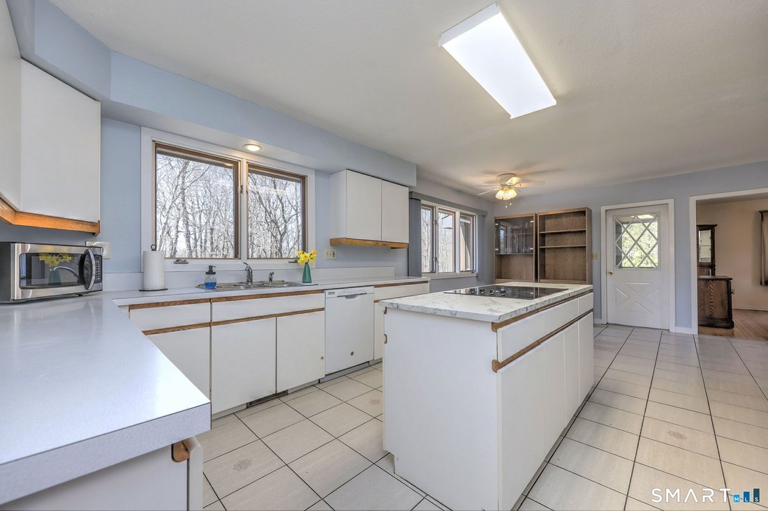 House in Orange, Connecticut, United States 1 - 18225818
