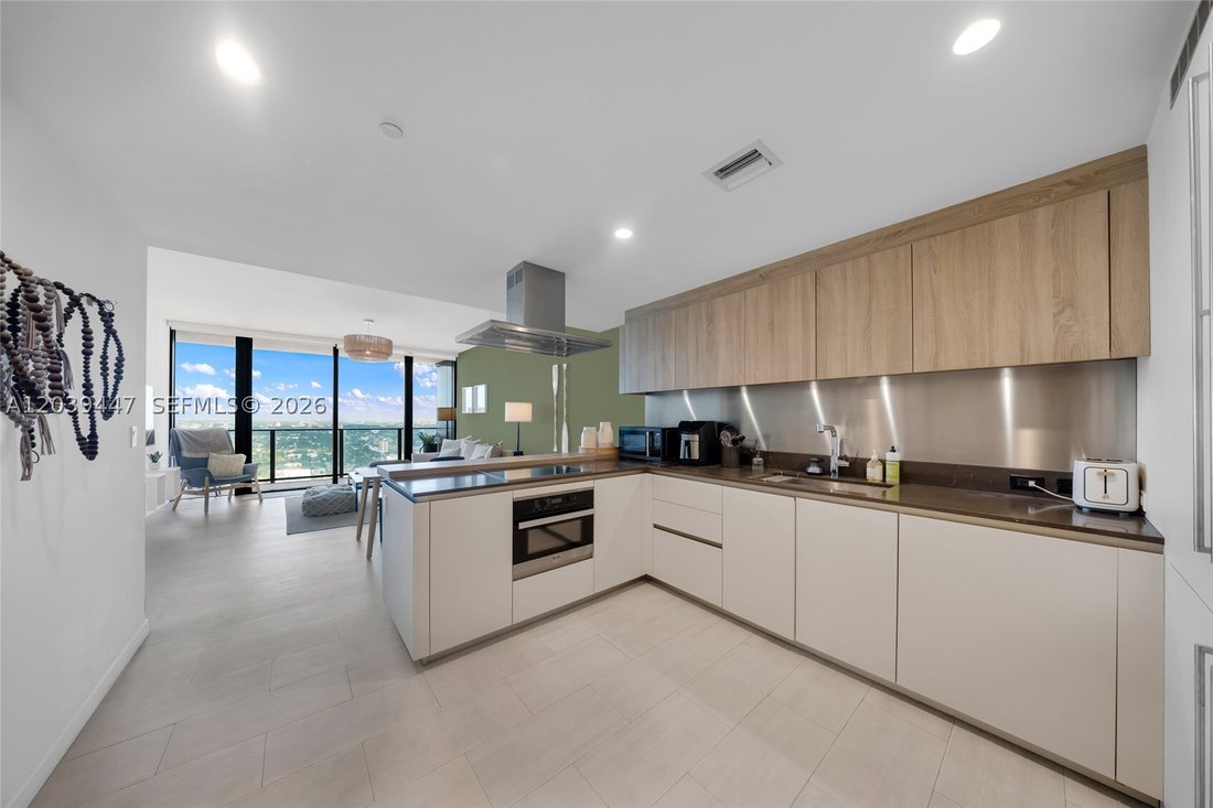 Condo in Miami, Florida, United States 1 - 18226346