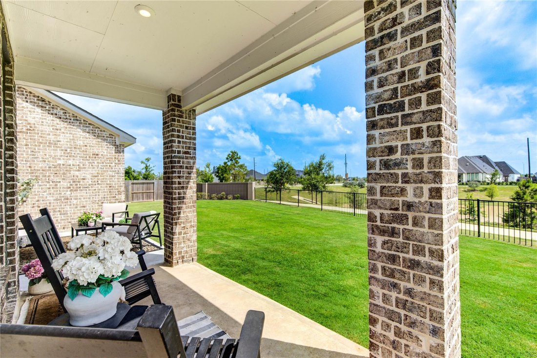 House in Fulshear, Texas, United States 2 - 18223275