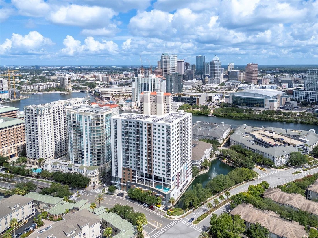 Condo in Tampa, Florida, United States 2 - 18226413