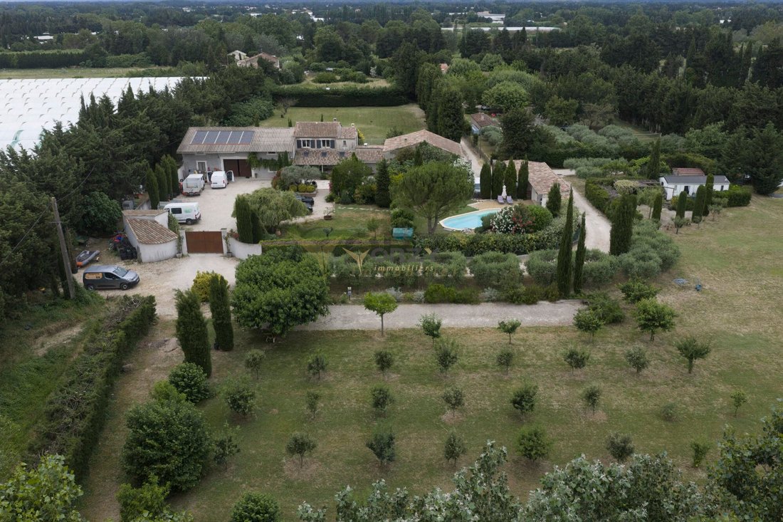 House in Eyragues, Provence-Alpes-Côte d'Azur, France 1 - 18229307
