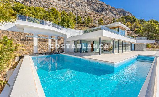 Villa in Zona de Mascarat, Valencian Community, Spain 1