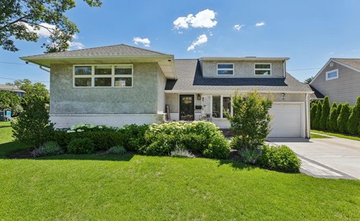House in East Williston, New York, United States 1