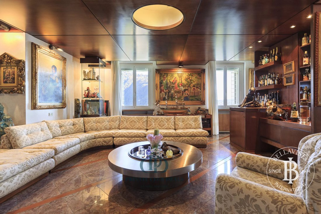 House in Historic Center, Como, Lombardy 4 - 15132867