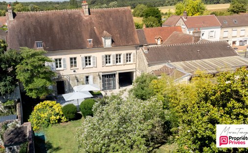 Villa a Fleurines, Alta Francia, Francia 1