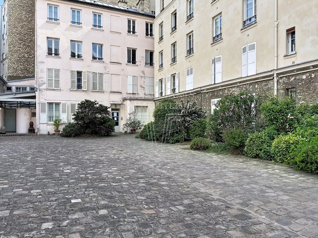 Apartment in Gros Caillou, Paris 7e Arrondissement, Paris 1 - 18224276
