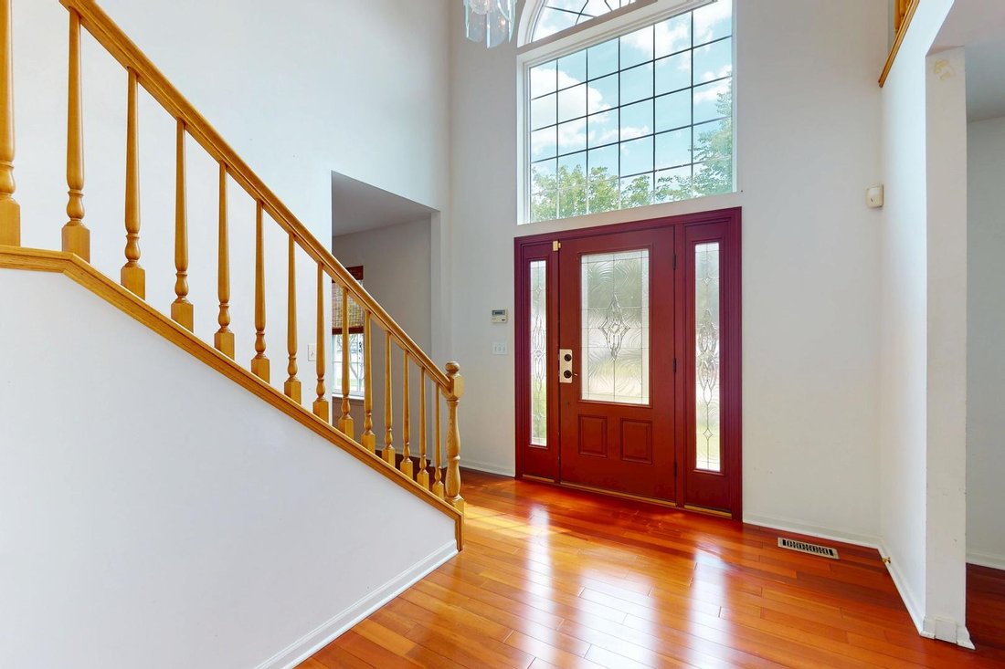 House in Wheeling, Illinois, United States 3 - 18227050