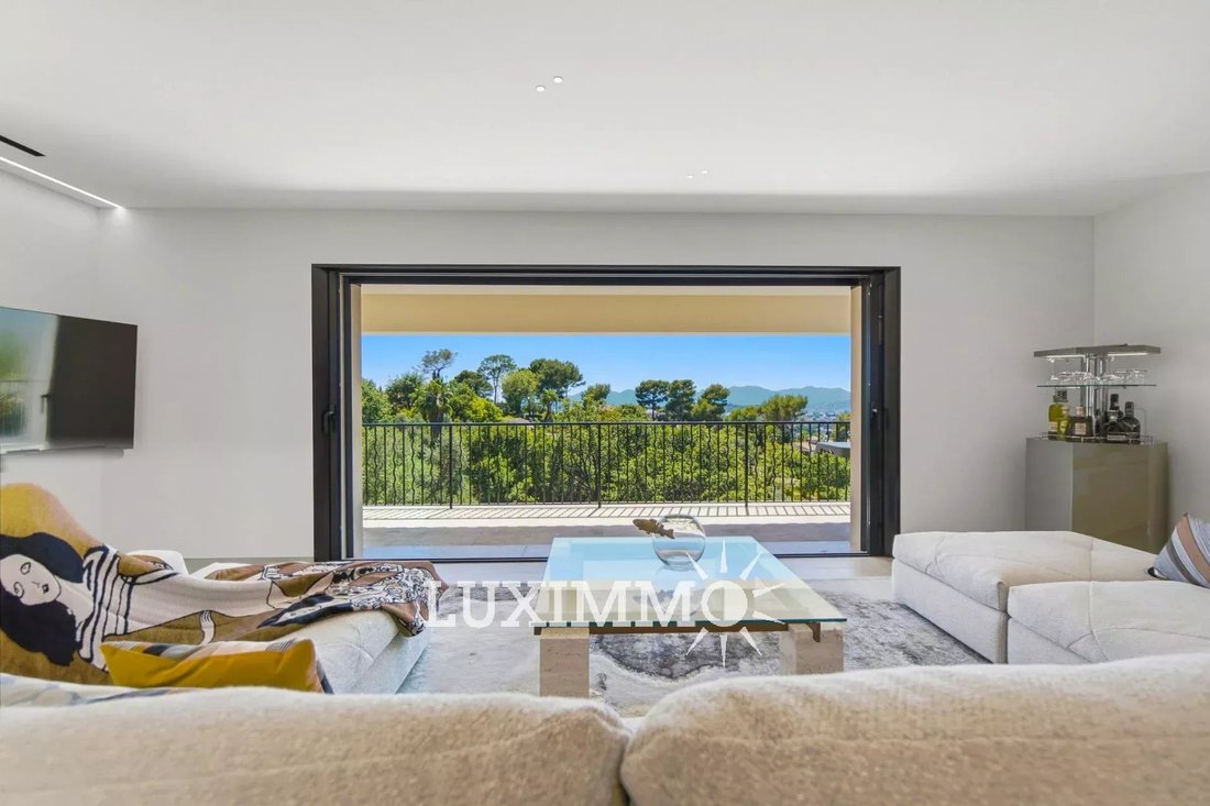 Villa in Collines, Le Cannet, France 4 - 18223934
