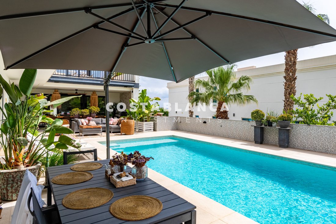 Villa in Calp / Calpe, Valencian Community, Spain 3 - 17948064