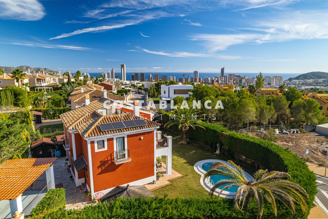 Villa in Finestrat, Valencian Community, Spain 2 - 17946760