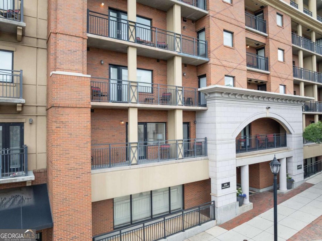 Condo in Athens, Georgia, United States 4 - 18226115