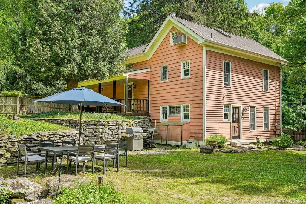 House in Airmont, New York, United States 1 - 18228959