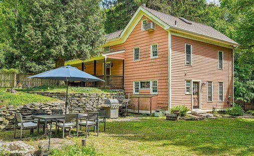 House in Airmont, New York, United States 1