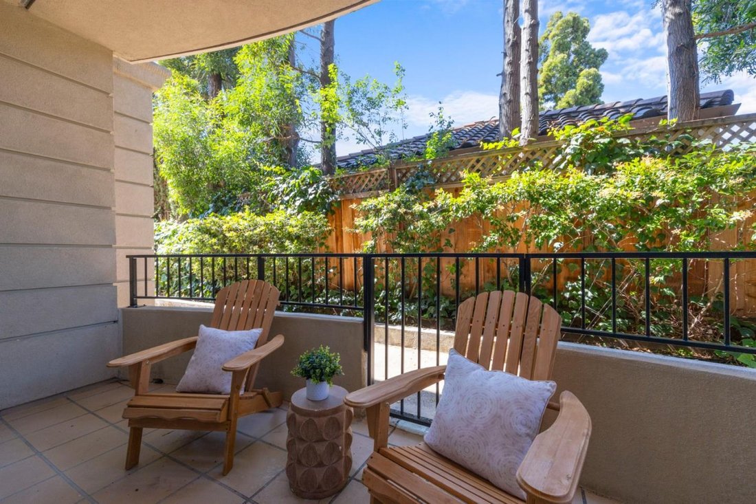 Condo in Burlingame, California, United States 5 - 18225420