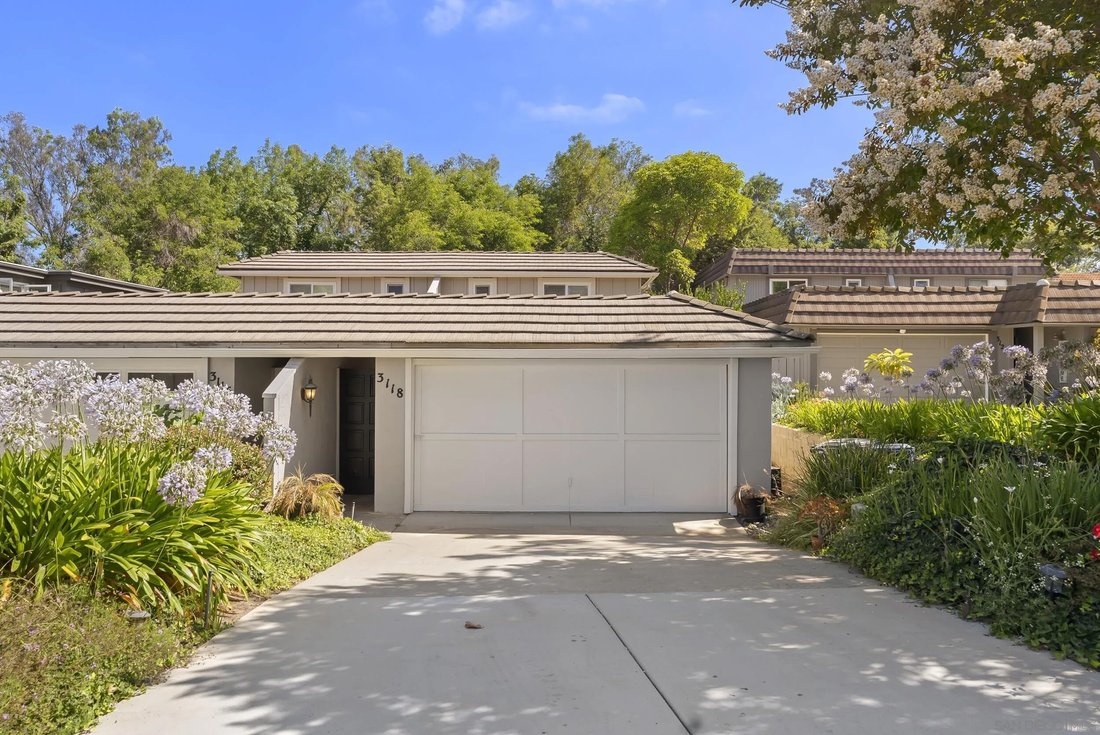 Townhouse in Encinitas, California, United States 1 - 18233821
