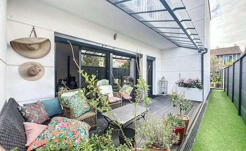 Villa in Adamville, Saint-Maur-des-Fossés, France 1