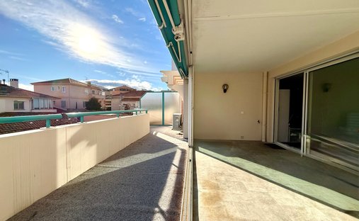 Apartment in Exterieurs, Frejus, France 1
