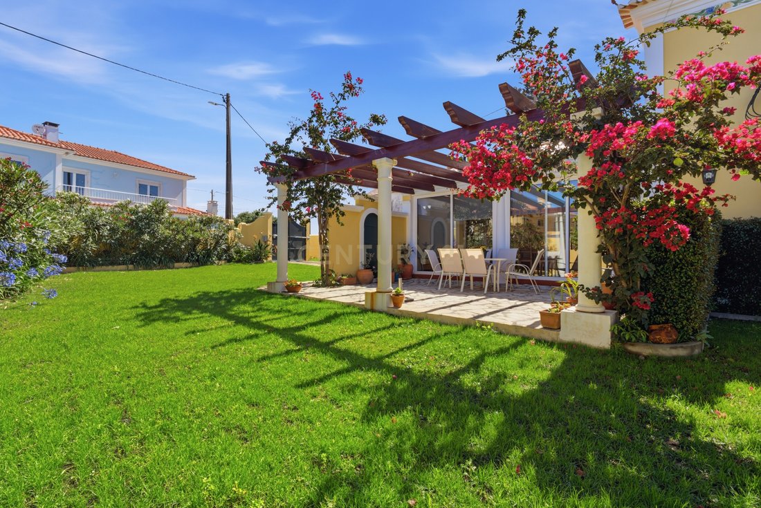 Villa in Ericeira, Lisbon, Portugal 1 - 18230536