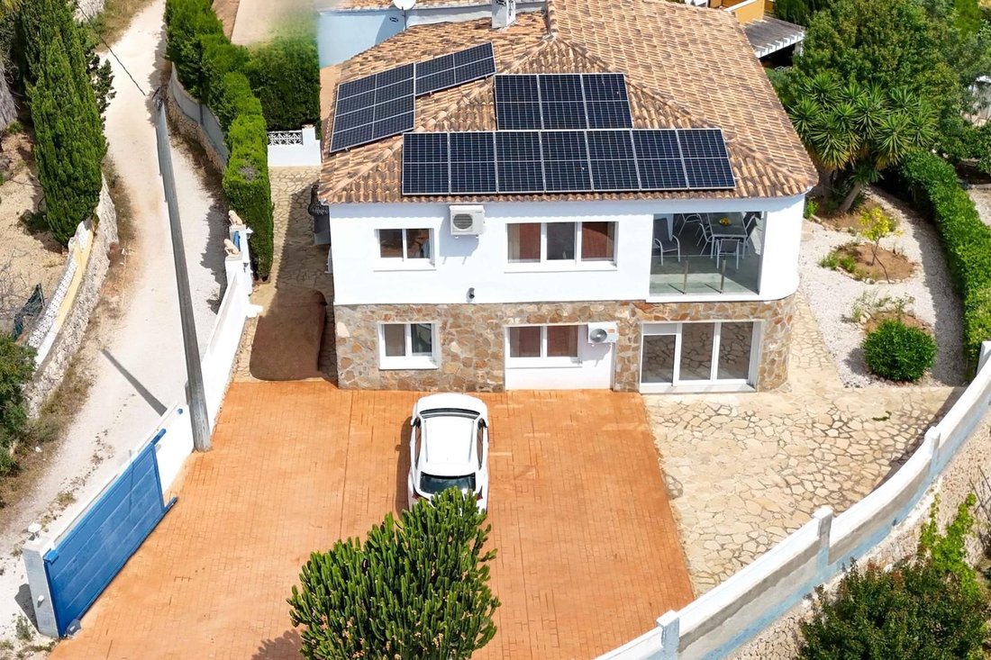 Chalet in Calp / Calpe, Valencian Community, Spain 2 - 18233588