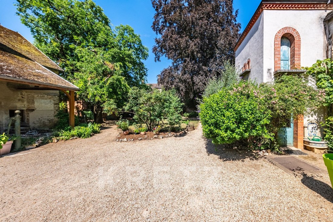 Estate in Savigny-les-Beaune, Bourgogne – Franche-Comté, France 4 - 18227386