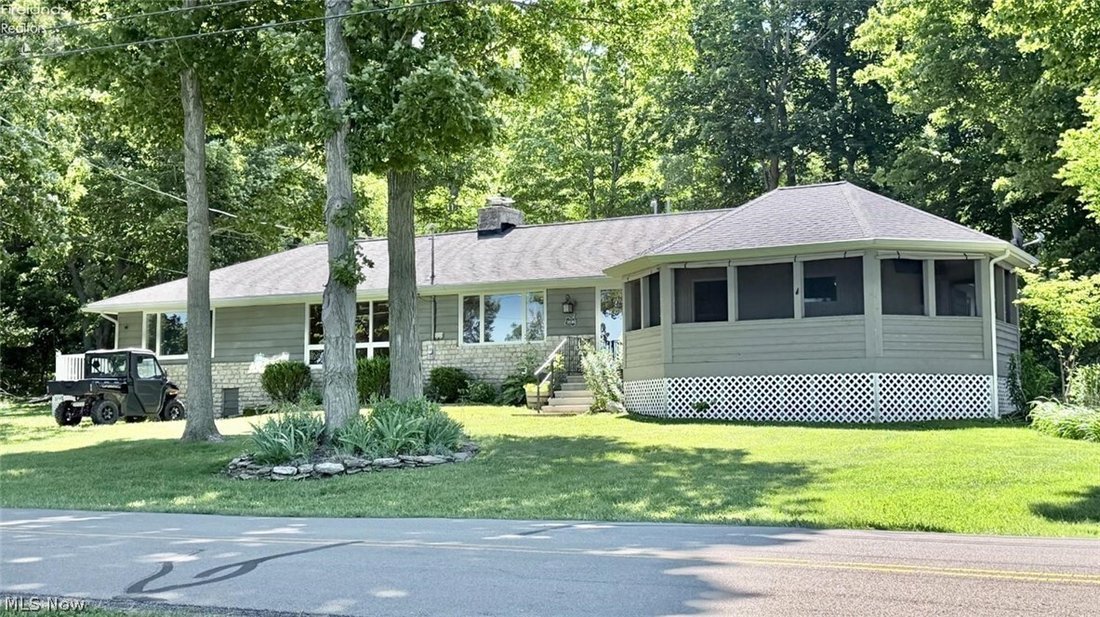 House in Kelleys Island, Ohio, United States 1 - 18230107