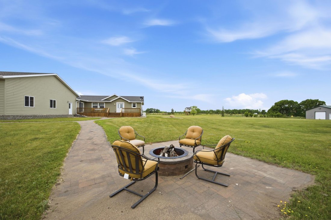 House in Ulen, Minnesota, United States 5 - 18231439