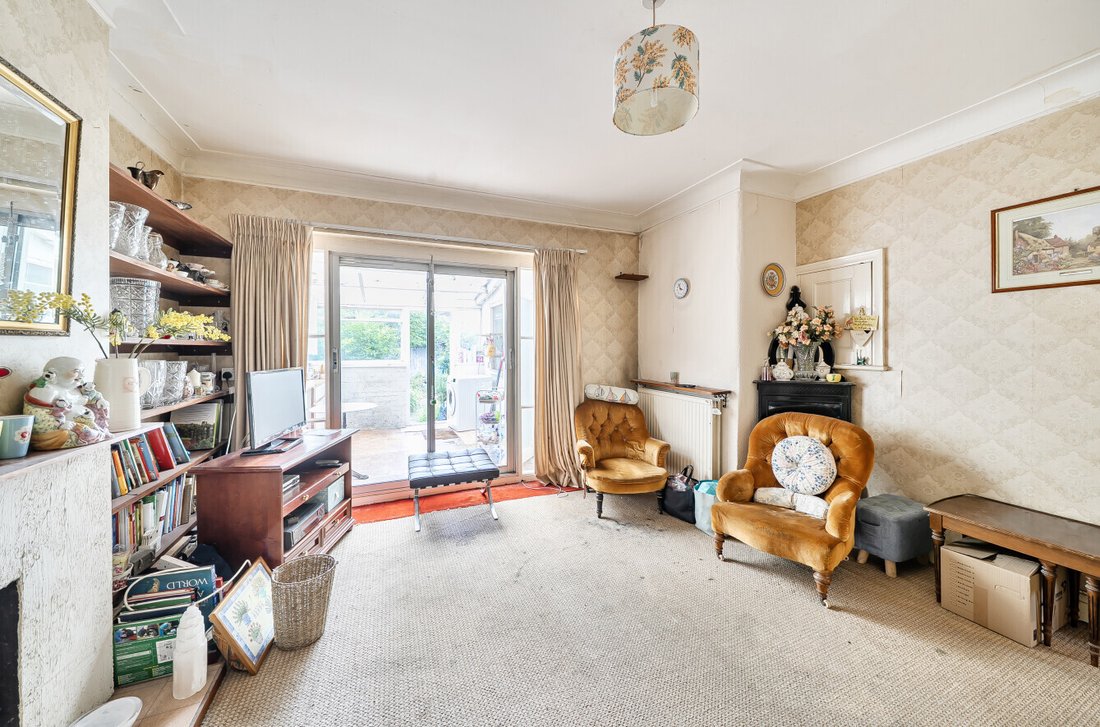 House in Barnet, England 3 - 18233676