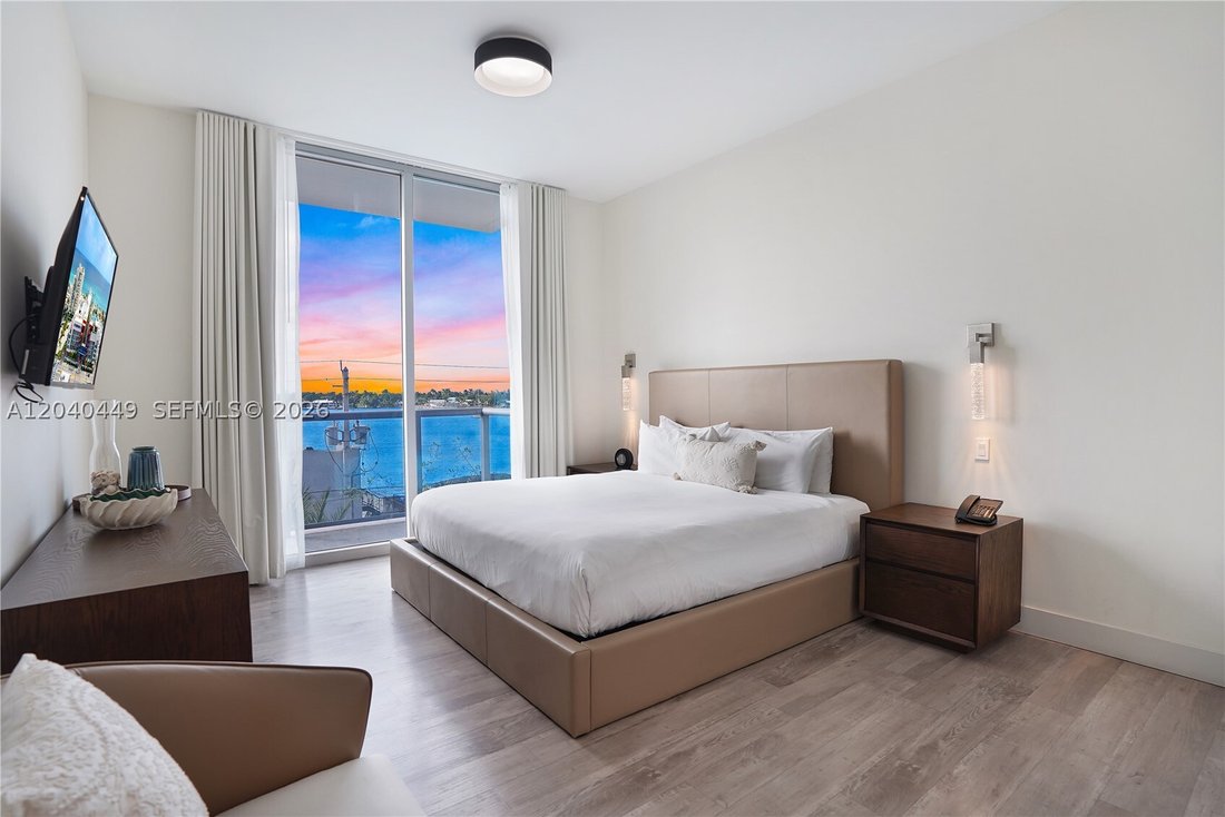 Condo in Hollywood, Florida, United States 3 - 18231845