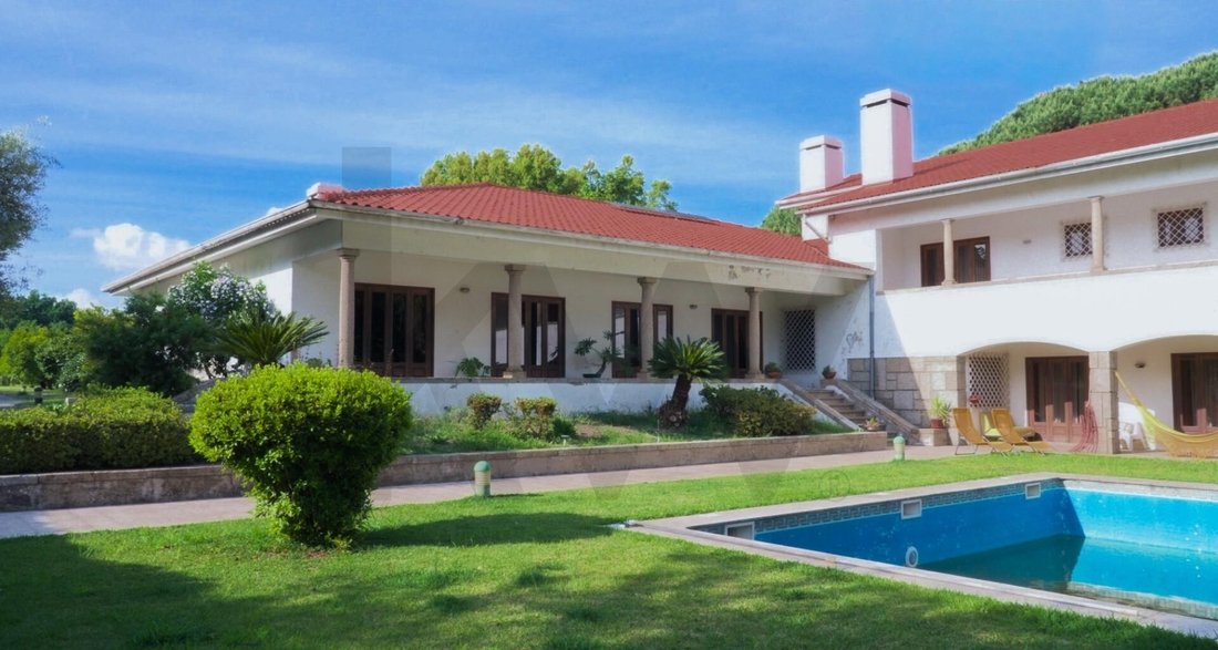 Townhouse in Aves, Porto District, Portugal 1 - 18229774