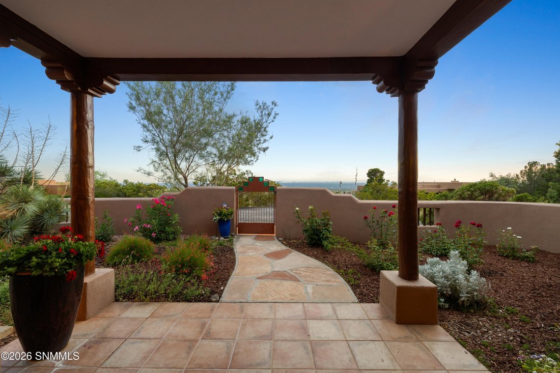 House in Las Cruces, New Mexico, United States 3 - 18226773