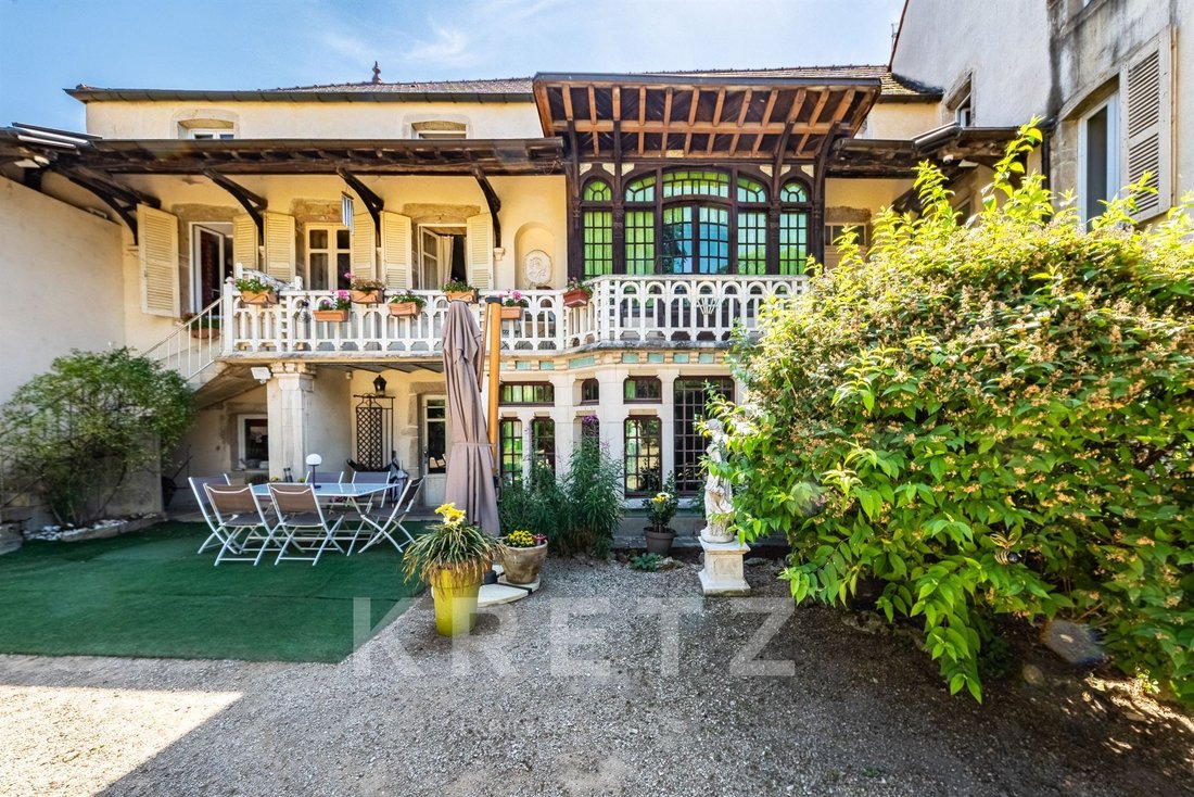 Estate in Savigny-les-Beaune, Bourgogne – Franche-Comté, France 1 - 18227386