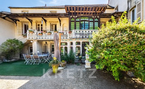 Estate in Savigny-les-Beaune, Bourgogne – Franche-Comté, France 1