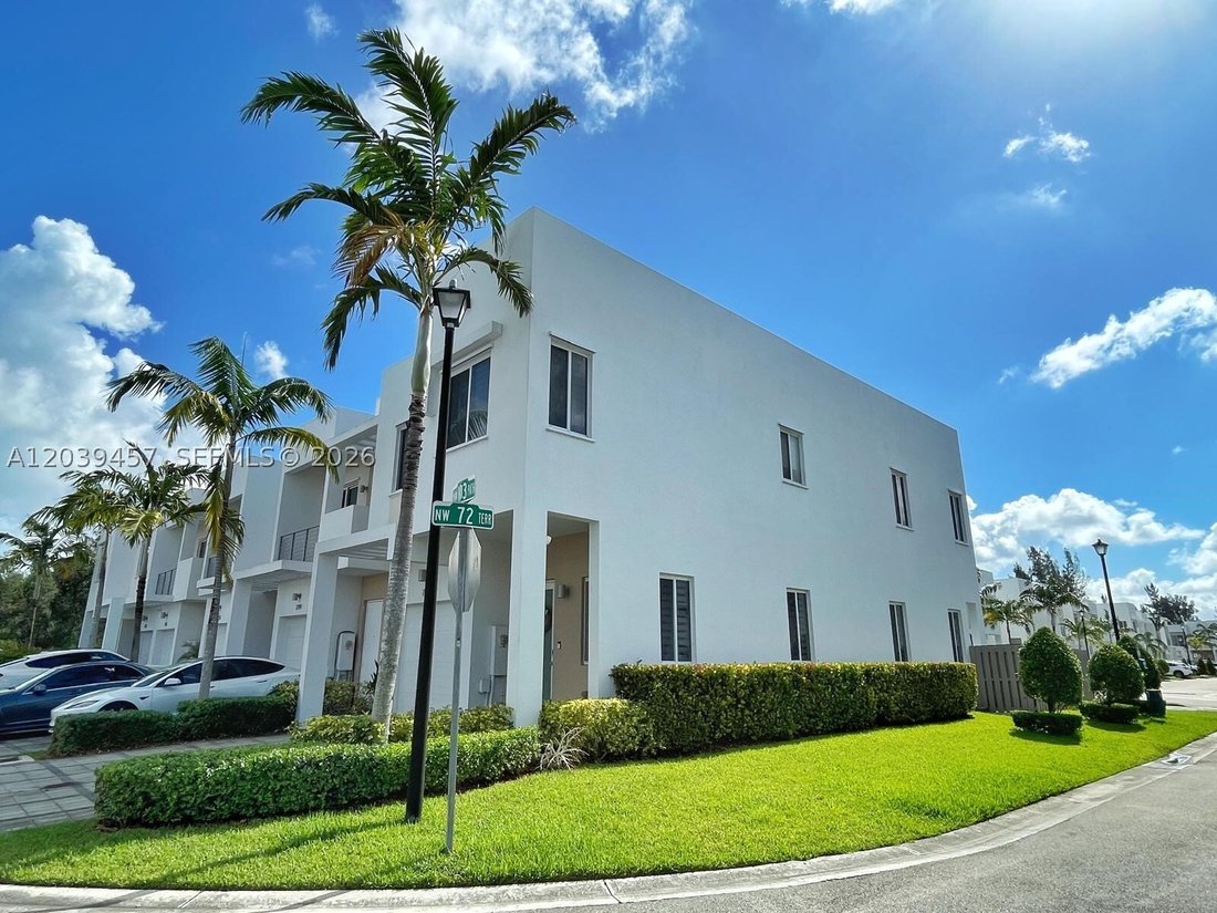 Townhouse in Doral, Florida, United States 1 - 18226374
