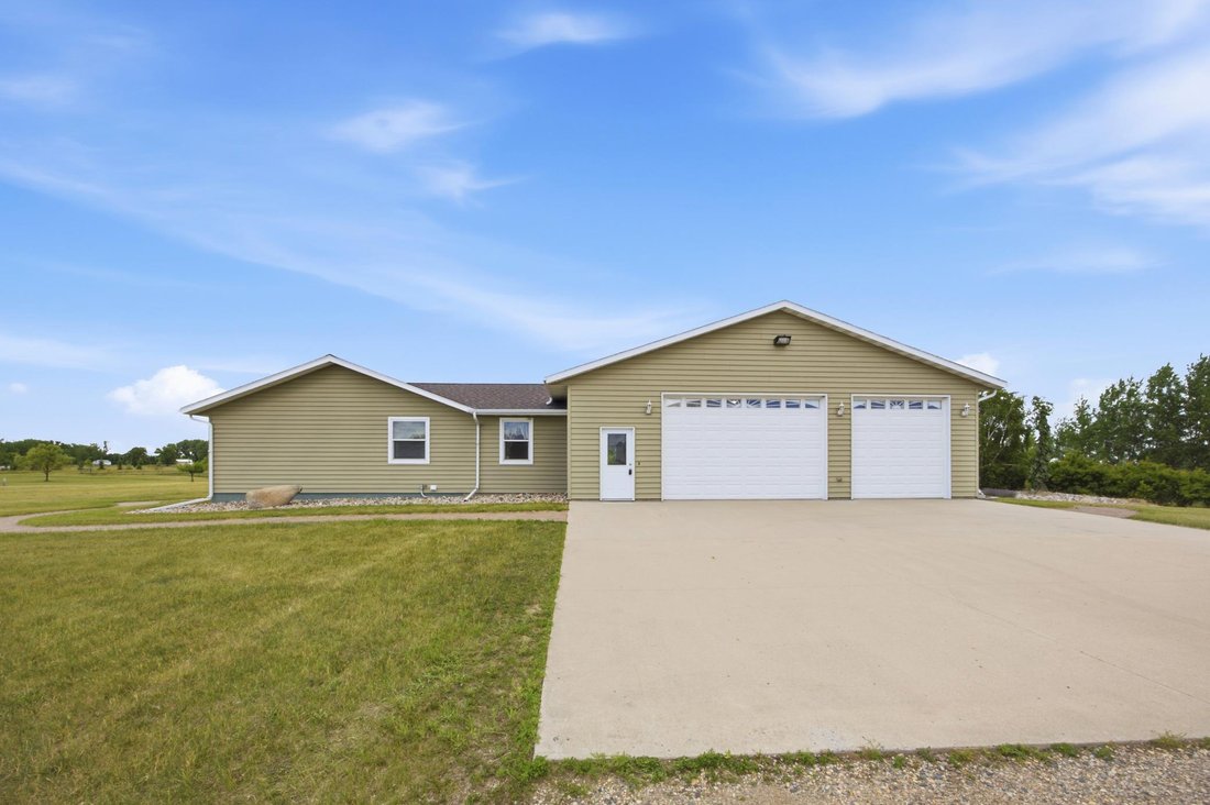 House in Ulen, Minnesota, United States 3 - 18231439