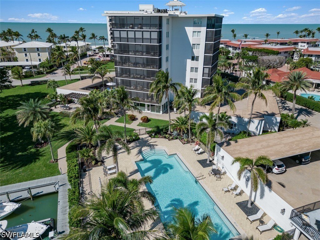 Condo in Naples, Florida, United States 1 - 18233752