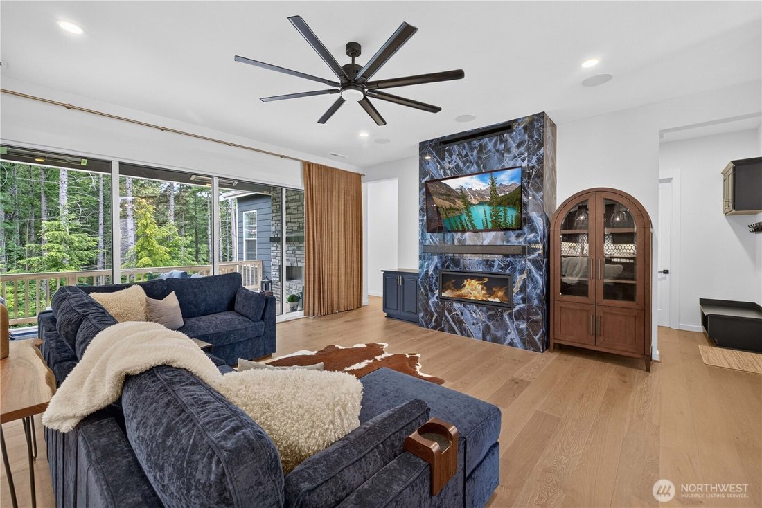 House in Black Diamond, Washington, United States 5 - 18229407
