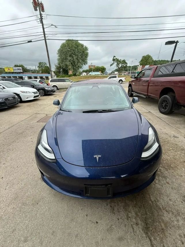 Sedan in Ashland, KY, United States 1 - 17856804