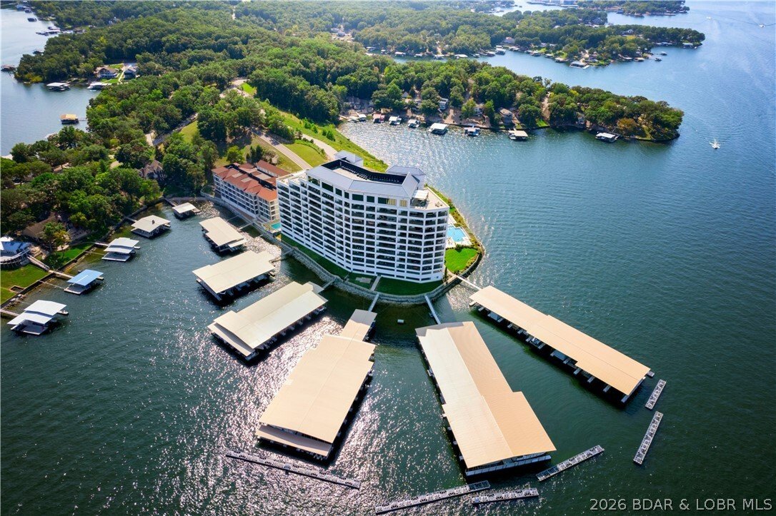 Condo in Sunrise Beach, Missouri, United States 1 - 18230284