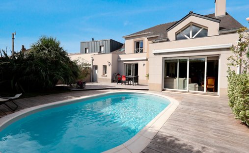 House in Nantes Erdre, Nantes, France 1
